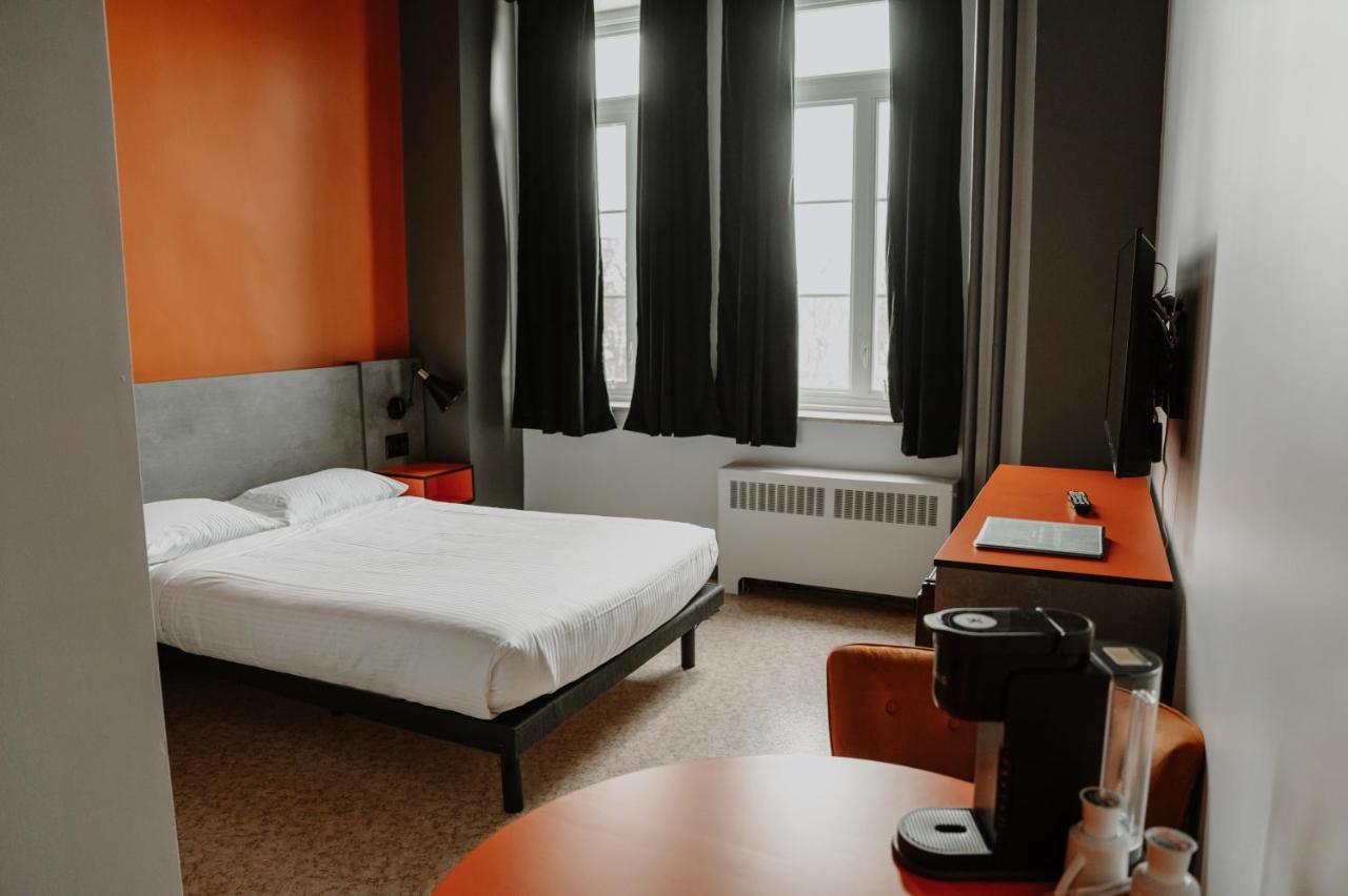 Hotel Historique Et Manoir Route 66 Saint-Victor エクステリア 写真