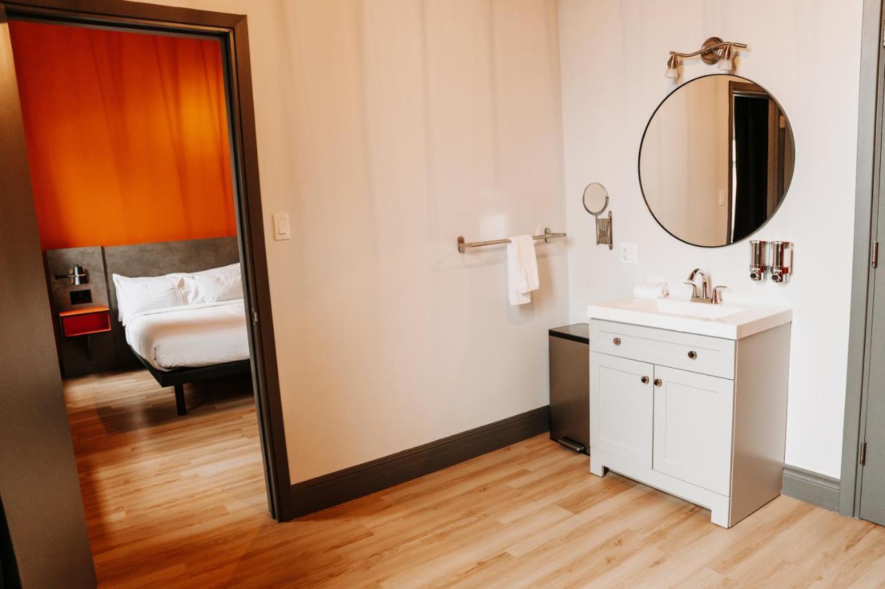 Hotel Historique Et Manoir Route 66 Saint-Victor エクステリア 写真