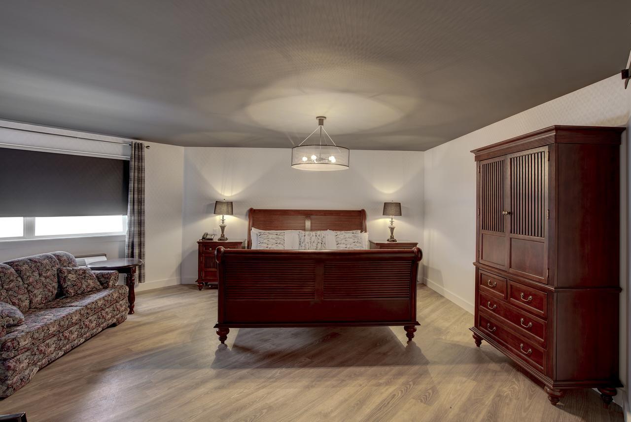 Hotel Historique Et Manoir Route 66 Saint-Victor エクステリア 写真